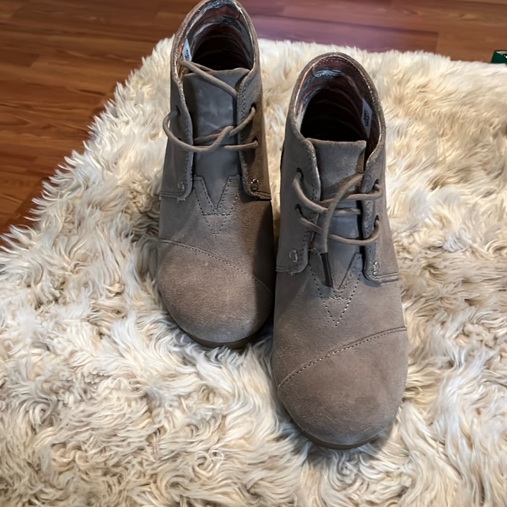 TOMS women’s boots size 7 new no box no tag